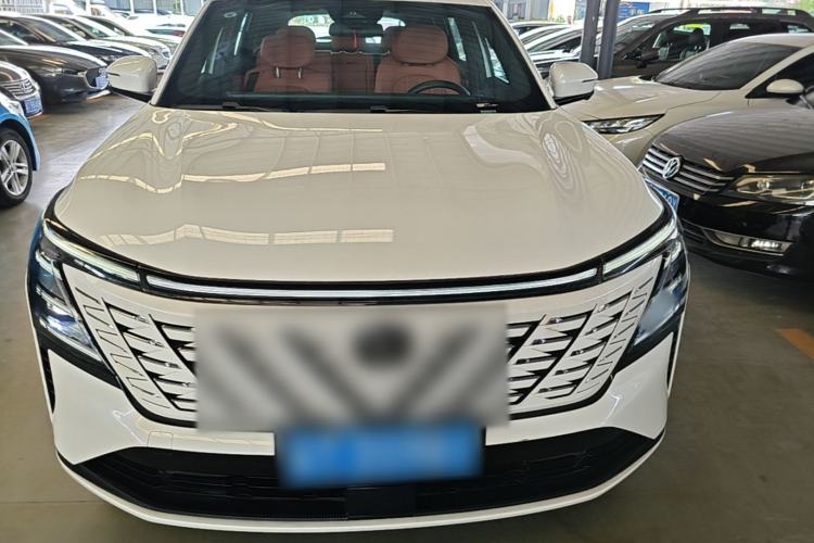 Used CHANGAN CS75 PLUS 2025 4th Generation 1.5T New Blue Whale Smart Luxury Edition Front