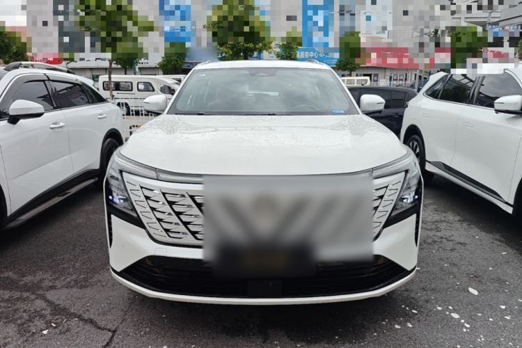 Used CHANGAN CS75 PLUS 2025 4th Generation UItra 2.0T New Blue Whale Smart Intelligent Powertrain Version Front