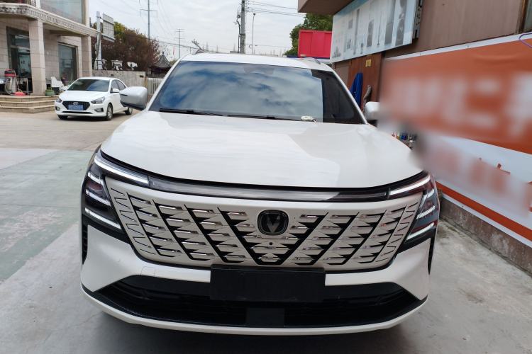 Used CHANGAN CS75 PLUS 2025 4th Generation 1.5T New Blue Whale Smart Luxury Edition Front