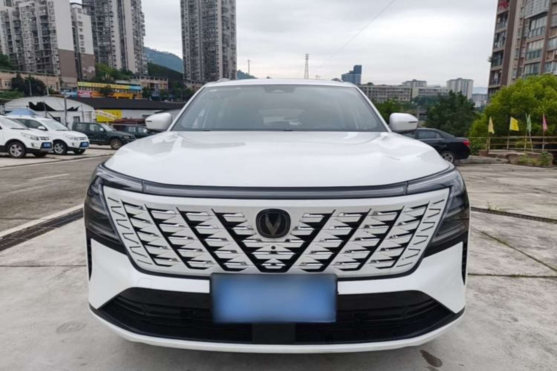 Used CHANGAN CS75 PLUS 2025 4th Generation UItra 2.0T New Blue Whale – Smart & Powerful Version Front
