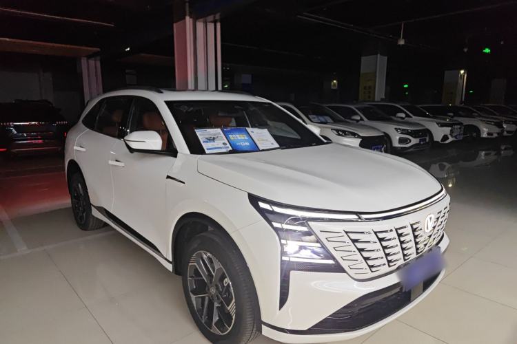 Used CHANGAN CS75 PLUS 2025 4th Generation 1.5T New Blue Whale Smart Luxury Edition Front Right 45 Deg