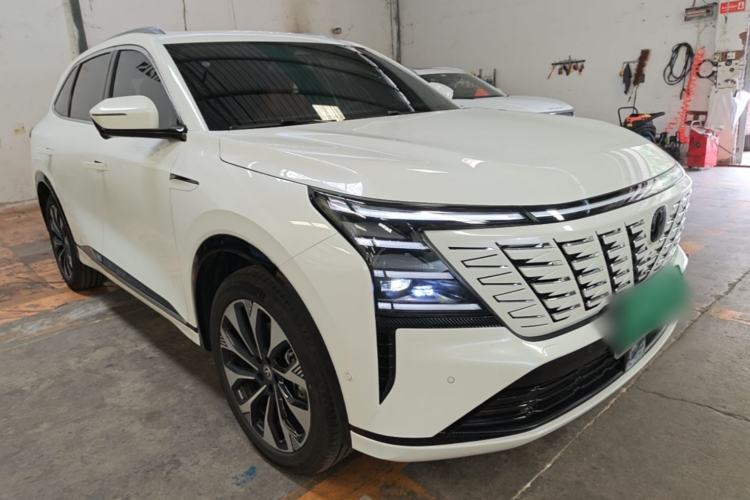 Used CHANGAN CS75 PLUS 2025 4th Generation UItra 2.0T New Blue Whale Engine – Cloud Edition Front Right 45 Deg