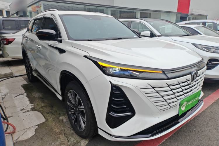 Used CHANGAN CS75 PLUS 2025 Model, 3rd Generation Champion Edition 1.5T Jinghang Version Front Right 45 Deg