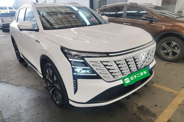 Used CHANGAN CS75 PLUS 2025 4th Generation UItra 2.0T New Blue Whale – Smart & Powerful Version Front Right 45 Deg