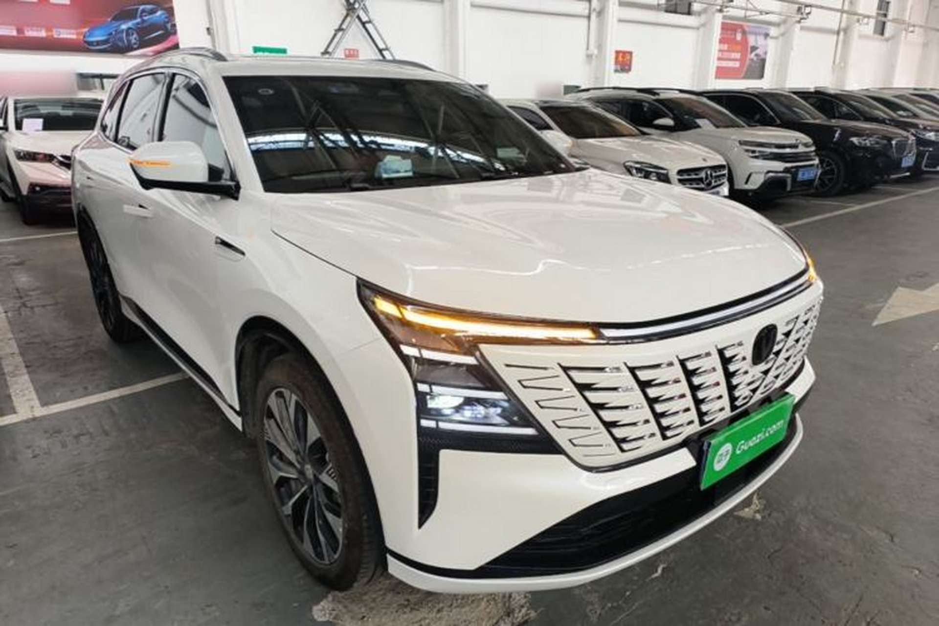 Used CHANGAN CS75 PLUS 2025 4th Generation UItra 2.0T New Blue Whale Engine – Wind Style Front Right 45 Deg