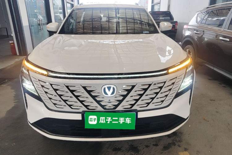 Used CHANGAN CS75 PLUS 2025 4th Generation UItra 2.0T New Blue Whale – Smart & Powerful Version Front