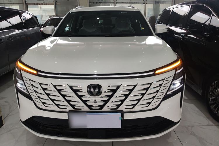 Used CHANGAN CS75 PLUS 2025 4th Generation 1.5T New Blue Whale Smart Luxury Edition Front