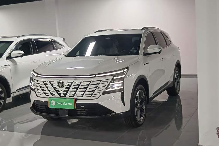 CHANGAN CS75 PLUS 2025 Model, 4th Generation 1.5T New Blue Whale Smart Excellence Version