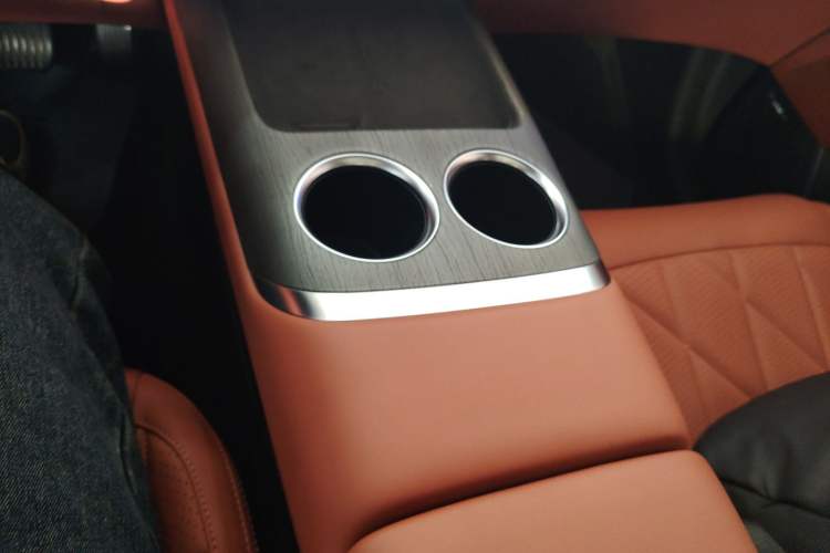Used CHANGAN CS75 PLUS 2025 4th Generation UItra 2.0T New Blue Whale Smart Intelligent Powertrain Version Gear Lever