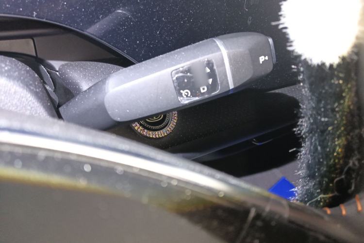 Used CHANGAN CS75 PLUS 2025 4th Generation UItra 2.0T New Blue Whale Engine – Wind Style Gear Lever