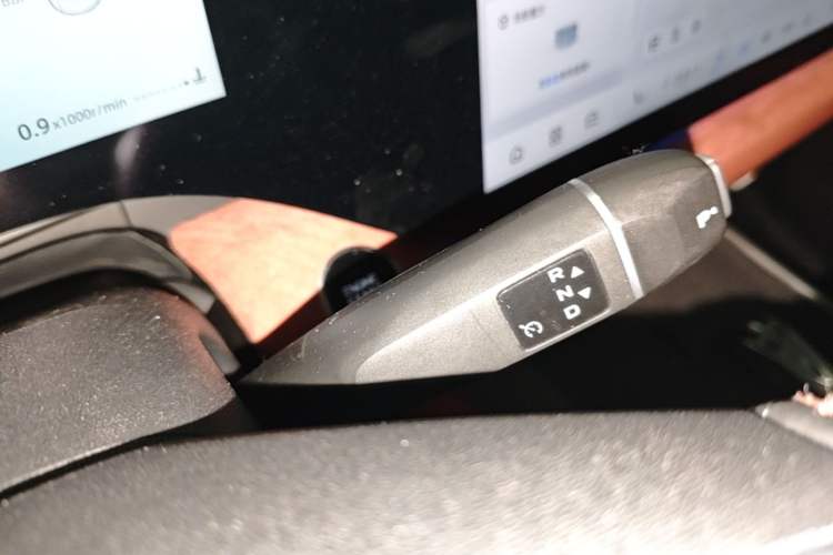 Used CHANGAN CS75 PLUS 2025 4th Generation UItra 2.0T New Blue Whale Smart Intelligent Powertrain Version Gear Lever