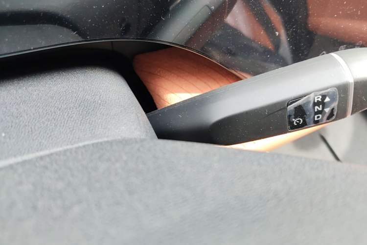 Used CHANGAN CS75 PLUS 2025 4th Generation 1.5T New Blue Whale Smart Luxury Edition Gear Lever