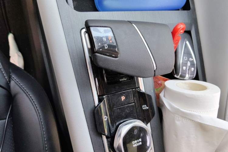 Used CHANGAN CS75 PLUS 2025 Model, 3rd Generation Champion Edition 1.5T Jinghang Version Gear Lever