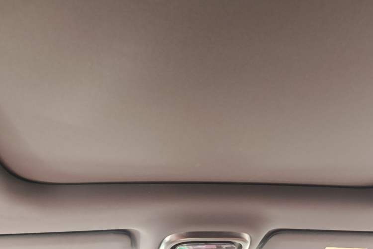 Used CHANGAN CS75 PLUS 2025 4th Generation UItra 2.0T New Blue Whale – Smart & Powerful Version Headliner