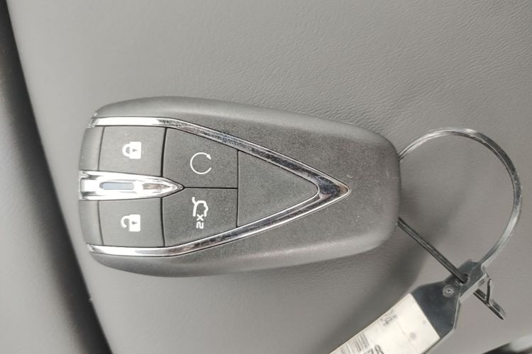 Used CHANGAN CS75 PLUS 2025 4th Generation 1.5T New Blue Whale Smart Luxury Edition Interior 1