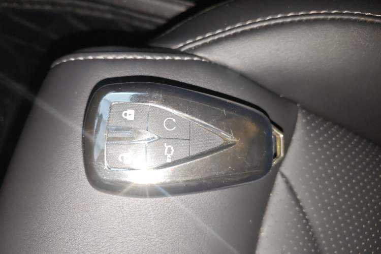 Used CHANGAN CS75 PLUS 2025 Model, 3rd Generation Champion Edition 1.5T Jinghang Version Interior 1
