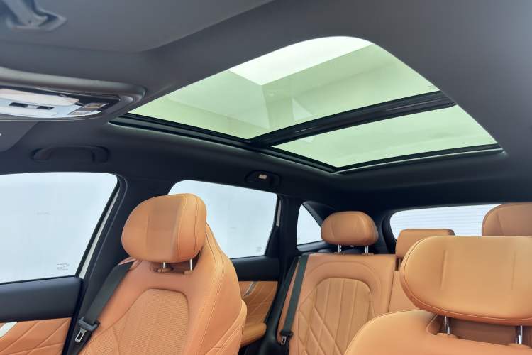 Used CHANGAN CS75 PLUS 2025 4th Generation 1.5T New Blue Whale Smart Luxury Edition Interior 3