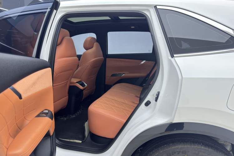 Used CHANGAN CS75 PLUS 2025 4th Generation 1.5T New Blue Whale Smart Luxury Edition Interior 4