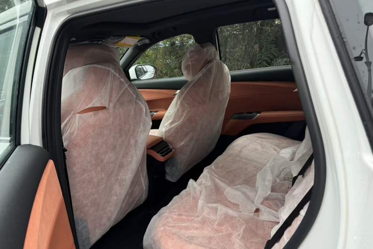 Used CHANGAN CS75 PLUS 2025 4th Generation 1.5T New Blue Whale Smart Luxury Edition Interior 4