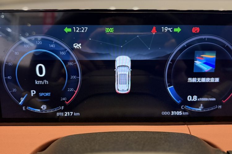 Used CHANGAN CS75 PLUS 2025 Model, 3rd Generation Champion Edition 1.5T Jinghang Version Interior 4