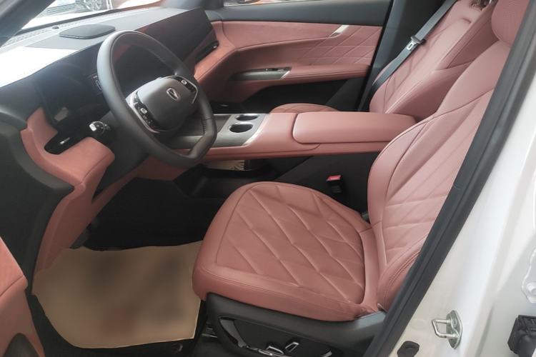 Used CHANGAN CS75 PLUS 2025 4th Generation UItra 2.0T New Blue Whale Smart Intelligent Powertrain Version Left Front Seat