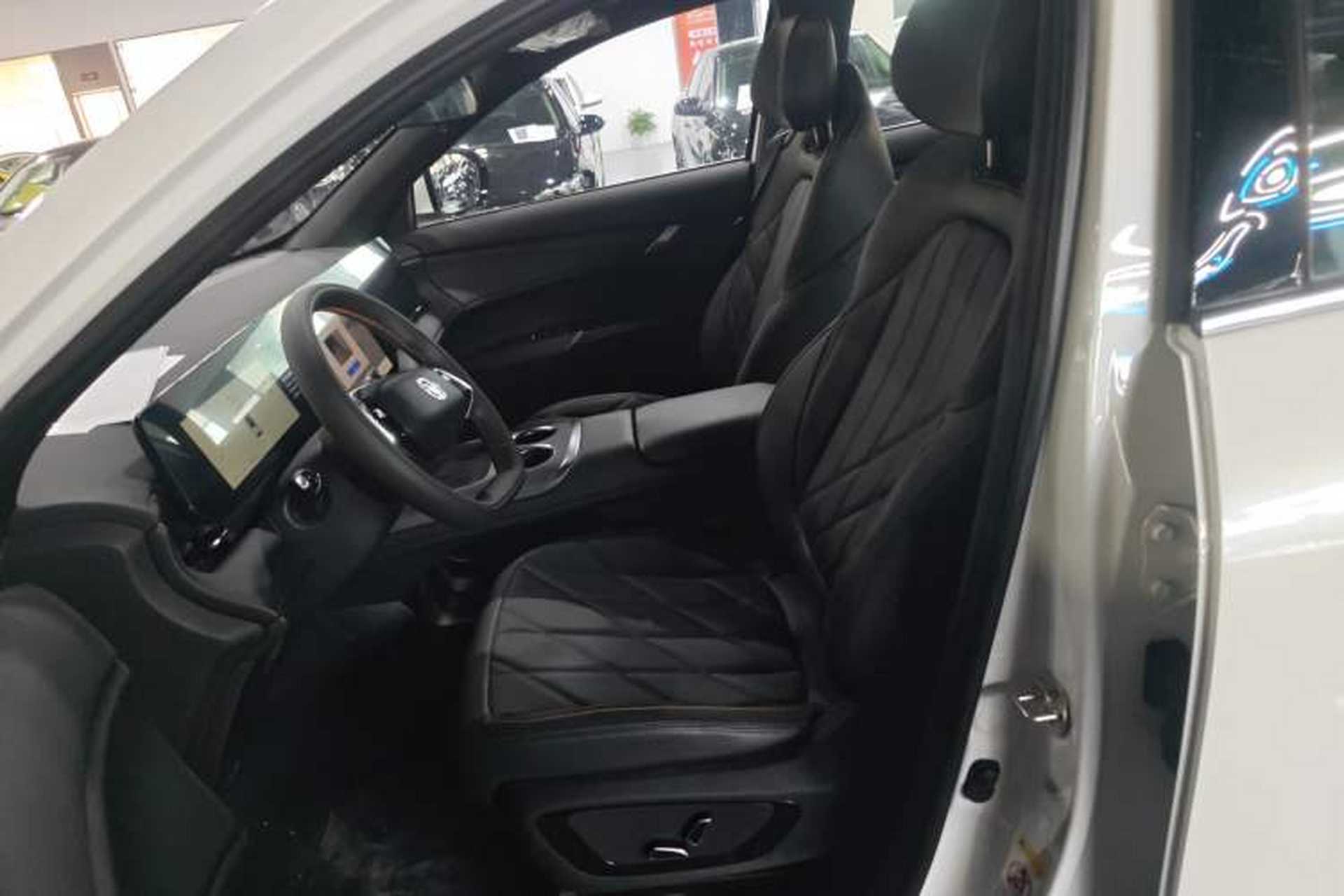 Used CHANGAN CS75 PLUS 2025 4th Generation UItra 2.0T New Blue Whale – Smart & Powerful Version Left Front Seat