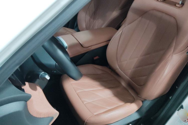 Used CHANGAN CS75 PLUS 2025 4th Generation 1.5T New Blue Whale Smart Luxury Edition Left Front Seat