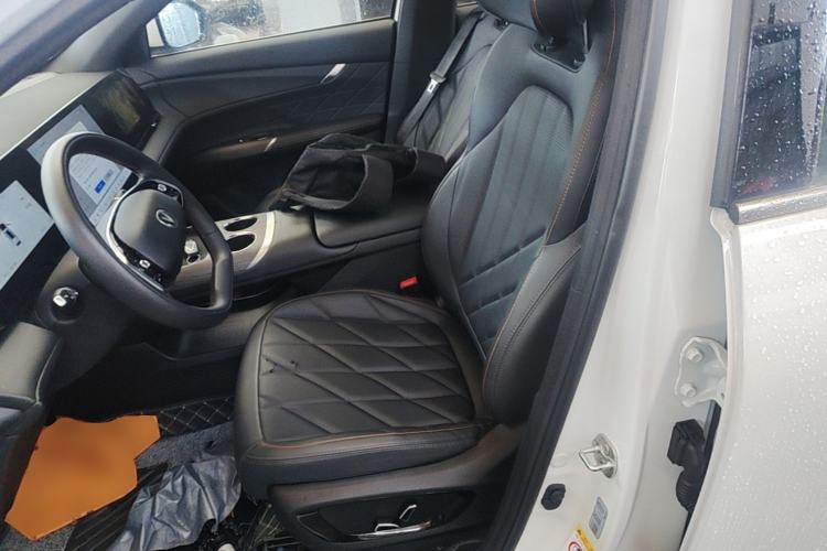 Used CHANGAN CS75 PLUS 2025 4th Generation UItra 2.0T New Blue Whale – Smart & Powerful Version Left Front Seat