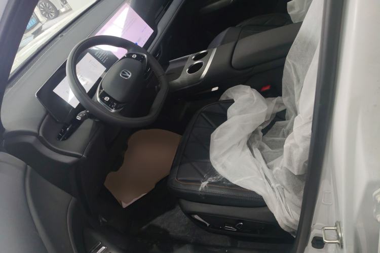 Used CHANGAN CS75 PLUS 2025 4th Generation 1.5T New Blue Whale Smart Luxury Edition Left Front Seat