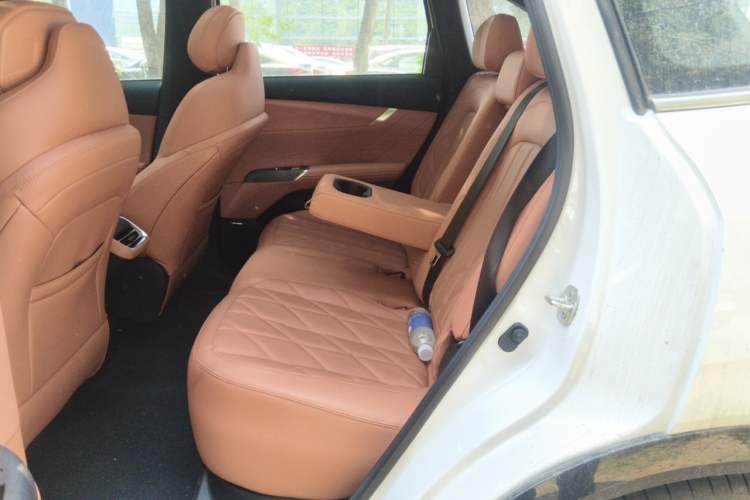 Used CHANGAN CS75 PLUS 2025 4th Generation UItra 2.0T New Blue Whale Smart Intelligent Powertrain Version Left Rear Seat