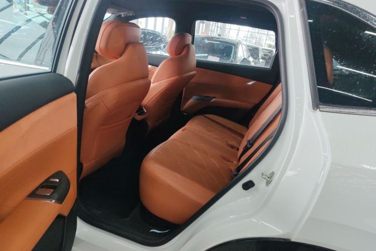 Used CHANGAN CS75 PLUS 2025 4th Generation UItra 2.0T New Blue Whale Smart Intelligent Powertrain Version Left Rear Seat