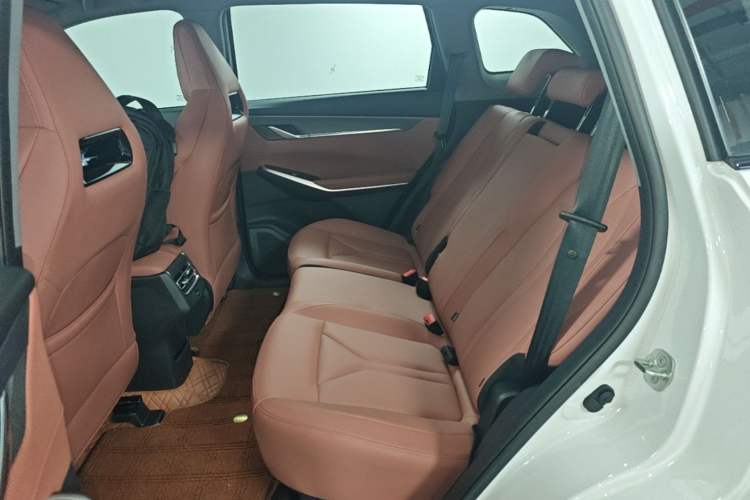 Used CHANGAN CS75 PLUS 2025 Model, 3rd Generation Champion Edition 1.5T Jingling Version Left Rear Seat