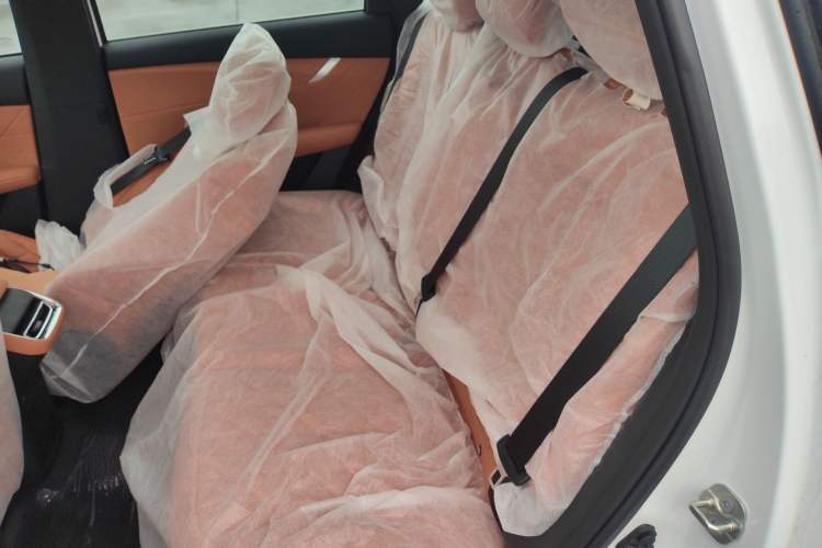 Used CHANGAN CS75 PLUS 2025 4th Generation 1.5T New Blue Whale Smart Luxury Edition Left Rear Seat
