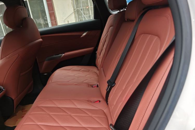 Used CHANGAN CS75 PLUS 2025 4th Generation UItra 2.0T New Blue Whale Smart Intelligent Powertrain Version Left Rear Seat