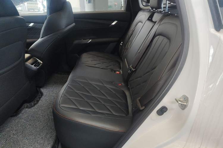 Used CHANGAN CS75 PLUS 2025 4th Generation UItra 2.0T New Blue Whale – Smart & Powerful Version Left Rear Seat