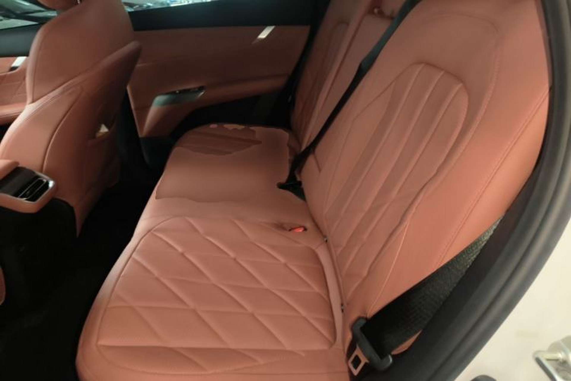 Used CHANGAN CS75 PLUS 2025 4th Generation UItra 2.0T New Blue Whale Engine – Wind Style Left Rear Seat