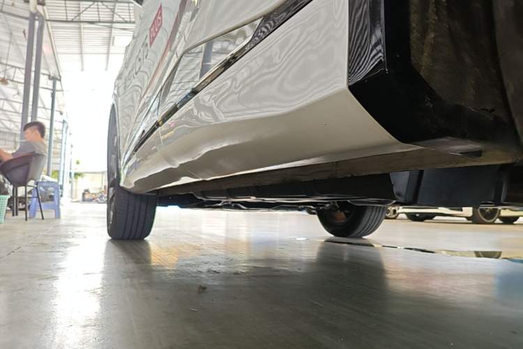Used CHANGAN CS75 PLUS 2025 4th Generation 1.5T New Blue Whale Smart Luxury Edition Left Side Sill