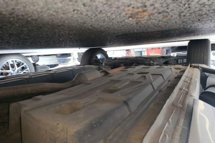 Used CHANGAN CS75 PLUS 2025 4th Generation 1.5T New Blue Whale Smart Flagship Version Left Side Sill