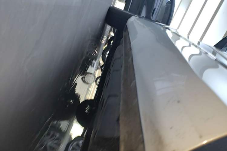 Used CHANGAN CS75 PLUS 2025 4th Generation 1.5T New Blue Whale Smart Flagship Version Left Side Sill