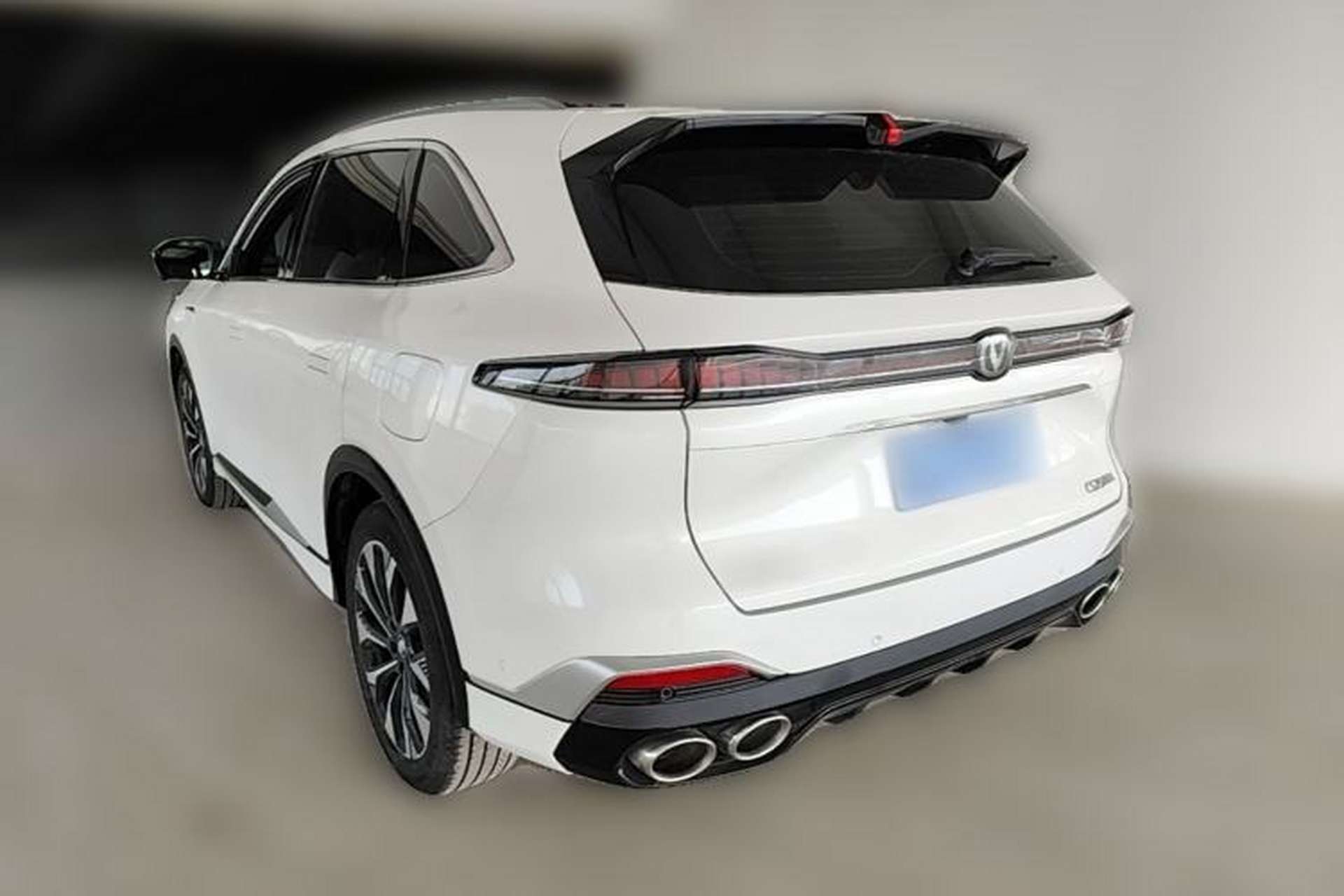 Used CHANGAN CS75 PLUS 2025 4th Generation UItra 2.0T New Blue Whale Smart Intelligent Powertrain Version Rear Left 45 Deg