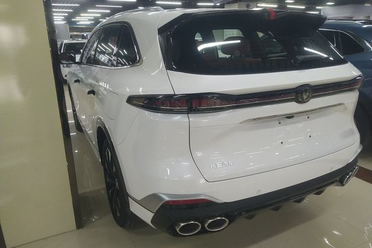 Used CHANGAN CS75 PLUS 2025 4th Generation UItra 2.0T New Blue Whale – Smart & Powerful Version Rear Left 45 Deg