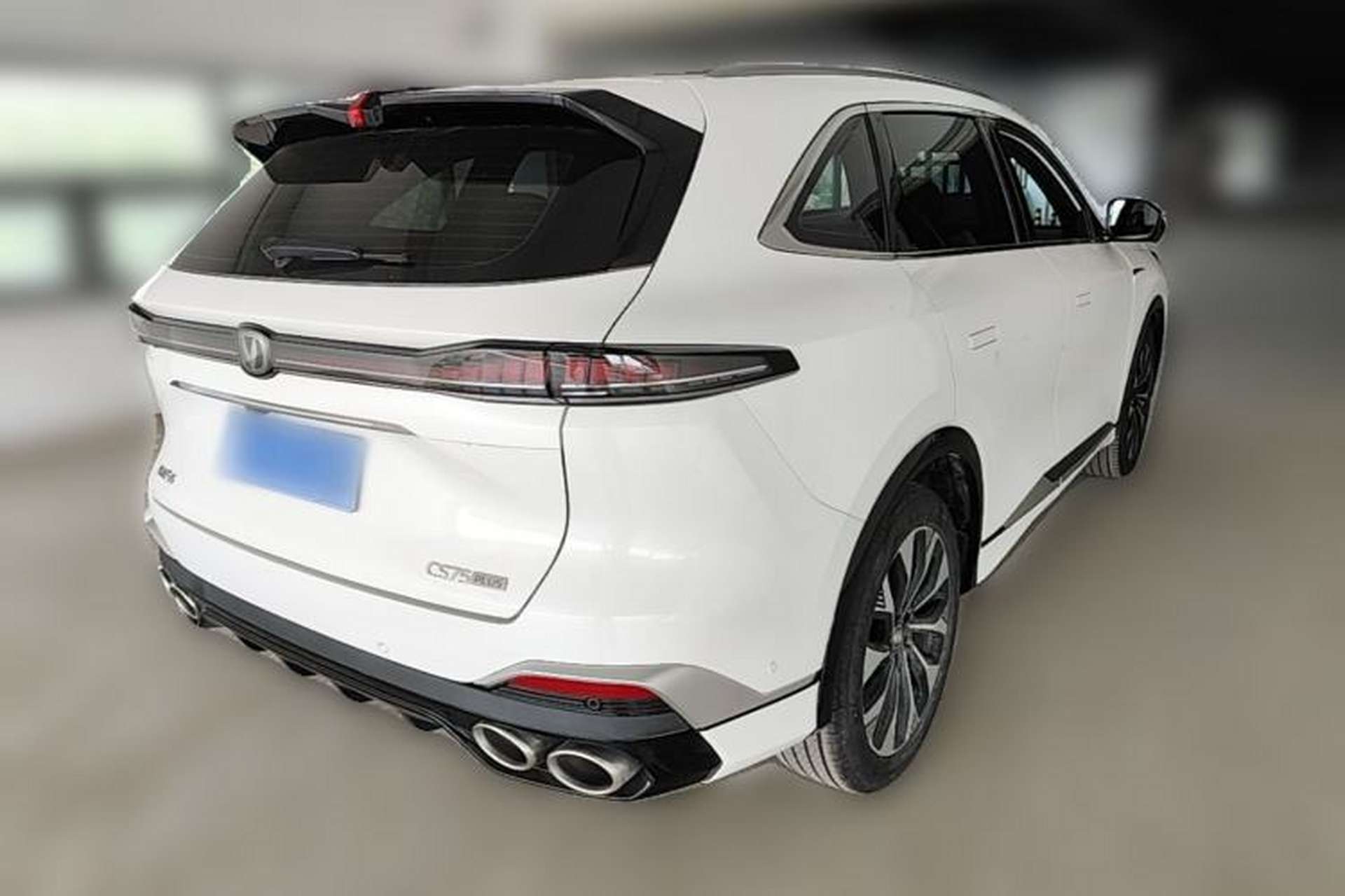 Used CHANGAN CS75 PLUS 2025 4th Generation UItra 2.0T New Blue Whale Smart Intelligent Powertrain Version Rear Right 45 Deg