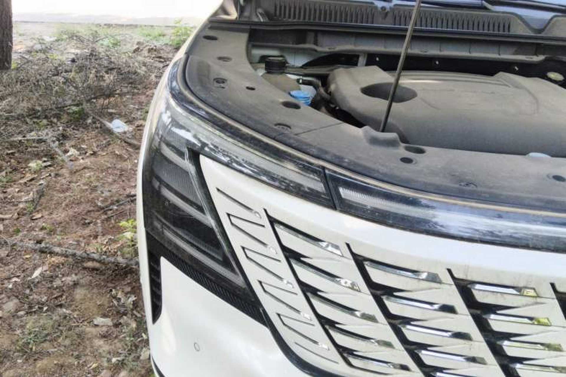Used CHANGAN CS75 PLUS 2025 4th Generation UItra 2.0T New Blue Whale Smart Intelligent Powertrain Version Right Front Headlight