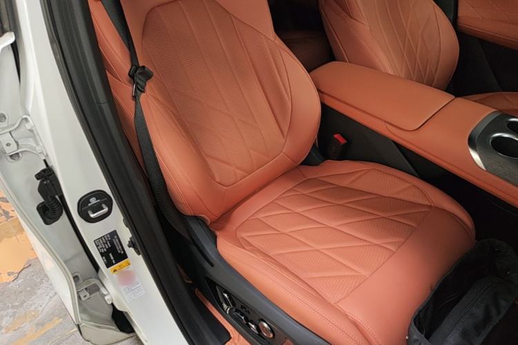 Used CHANGAN CS75 PLUS 2025 4th Generation UItra 2.0T New Blue Whale Engine – Cloud Edition Right Front Seat