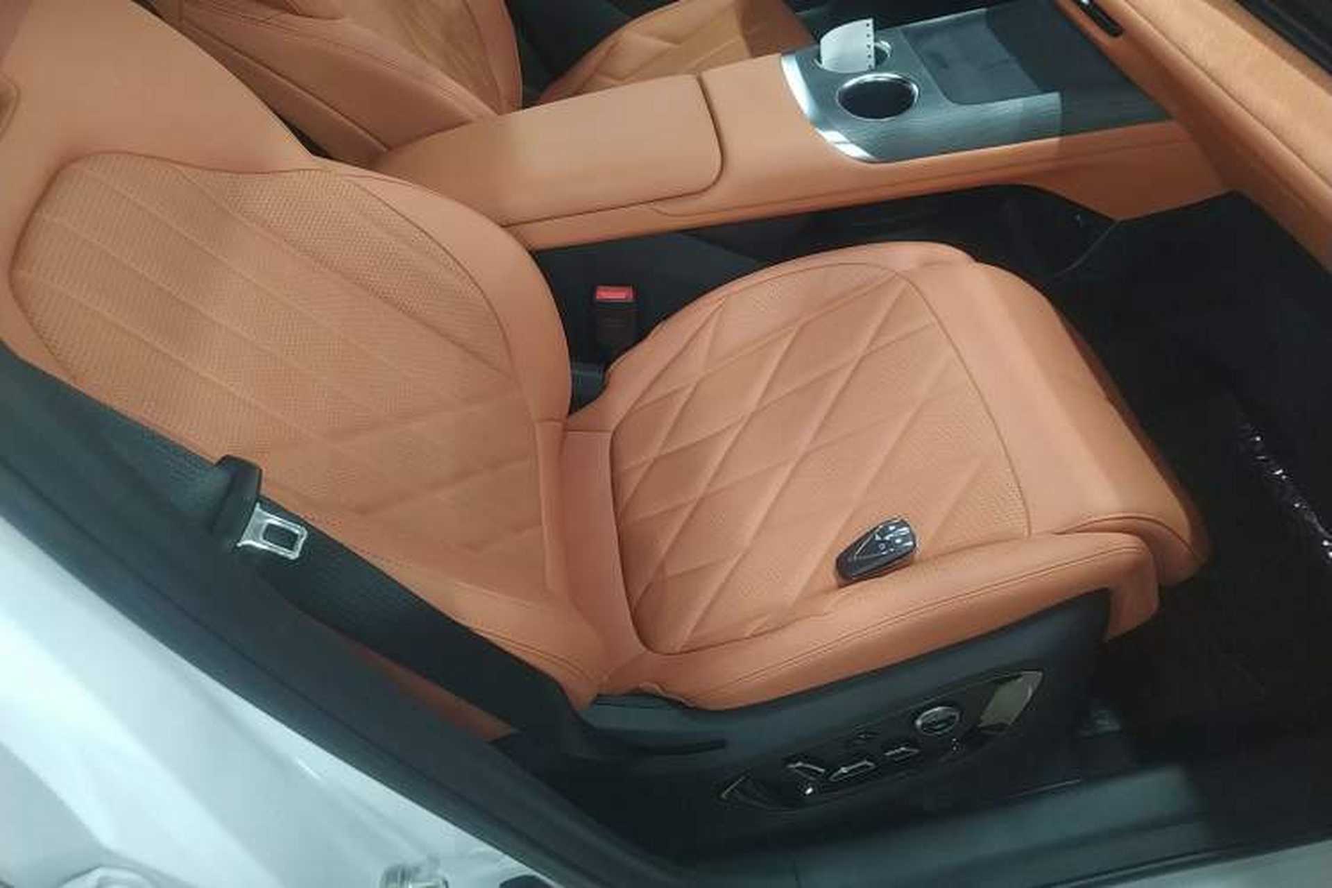 Used CHANGAN CS75 PLUS 2025 4th Generation UItra 2.0T New Blue Whale – Smart & Powerful Version Right Front Seat
