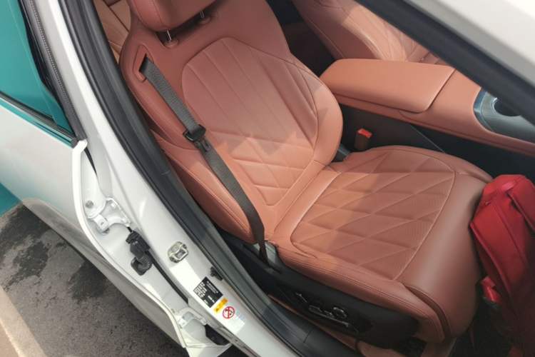 Used CHANGAN CS75 PLUS 2025 4th Generation 1.5T New Blue Whale Smart Flagship Version Right Front Seat