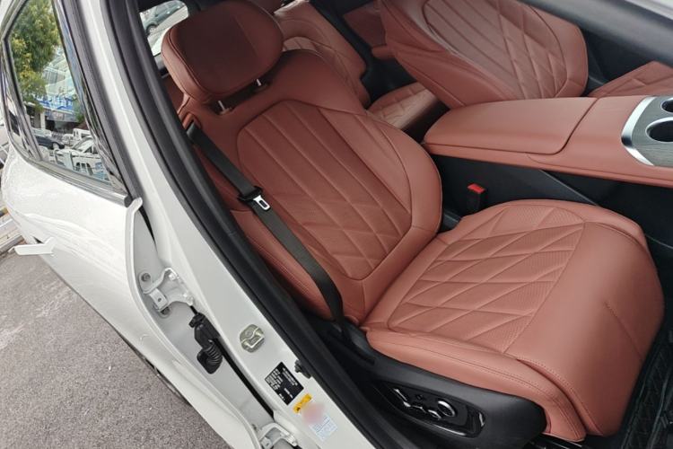 Used CHANGAN CS75 PLUS 2025 4th Generation UItra 2.0T New Blue Whale Smart Intelligent Powertrain Version Right Front Seat