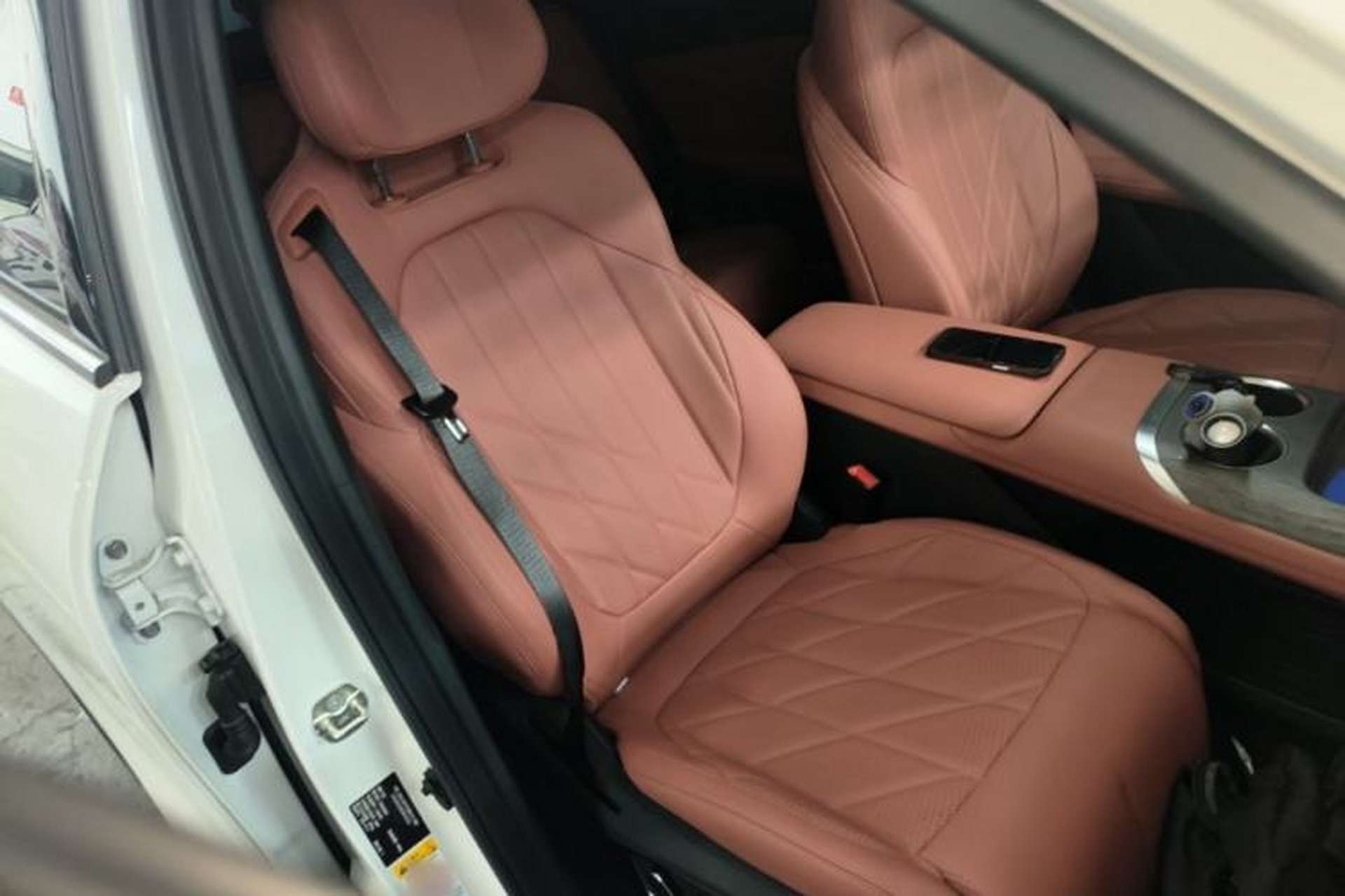 Used CHANGAN CS75 PLUS 2025 4th Generation UItra 2.0T New Blue Whale Engine – Wind Style Right Front Seat