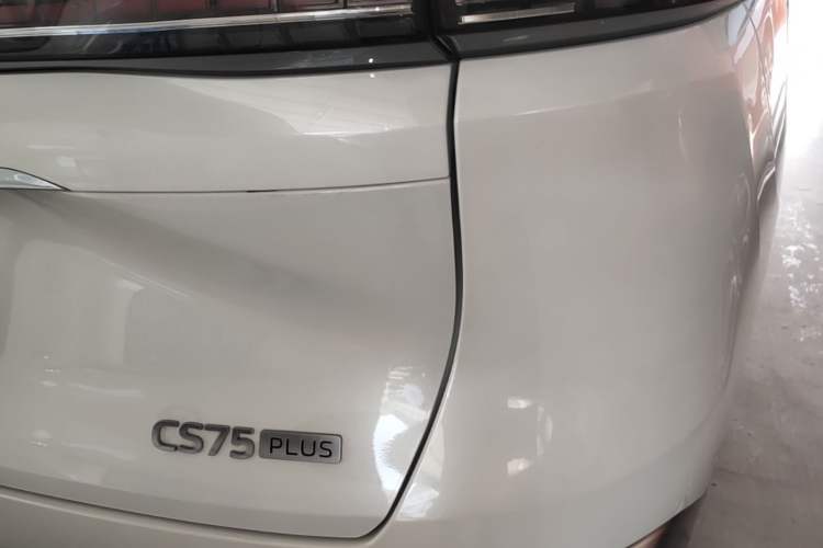 Used CHANGAN CS75 PLUS 2025 4th Generation UItra 2.0T New Blue Whale Smart Intelligent Powertrain Version Right Rear Taillight