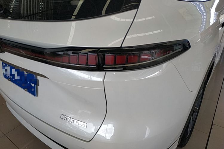 Used CHANGAN CS75 PLUS 2025 4th Generation 1.5T New Blue Whale Smart Flagship Version Right Rear Taillight